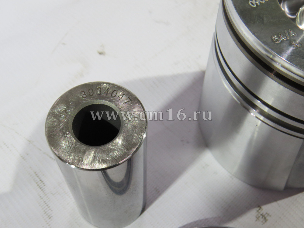 3802747 Поршневая к-т (поршень,палец,кольца,стопор) 4-6BT (D=52 смещенная камера) (С)