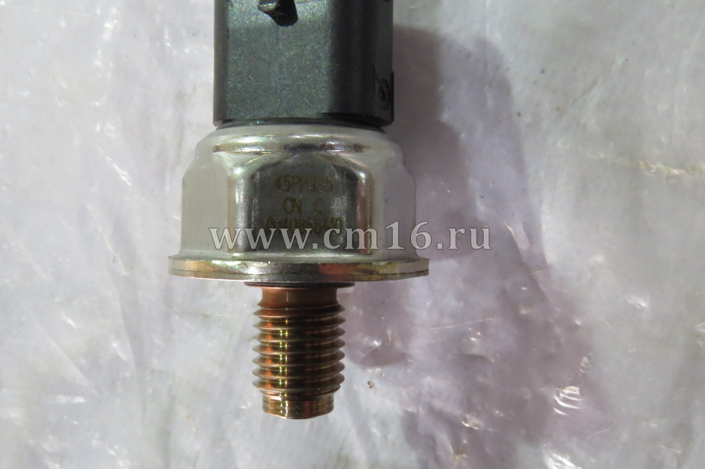 5315095 Датчик давления топлива в рампе ISF3.8 E-4 DENSO (C)
