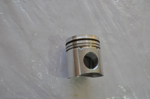 3923537 Поршень 6CT (D=63 смещенная камера) (C)