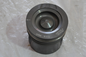 5255218/4987914/4936469/5267632 QT Поршень 6ISLe,L Е-2,3 цельный с бронзовыми втулками (С)