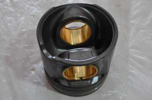 5255218/4987914/4936469/5267632 QT Поршень 6ISLe,L Е-2,3 цельный с бронзовыми втулками (С)